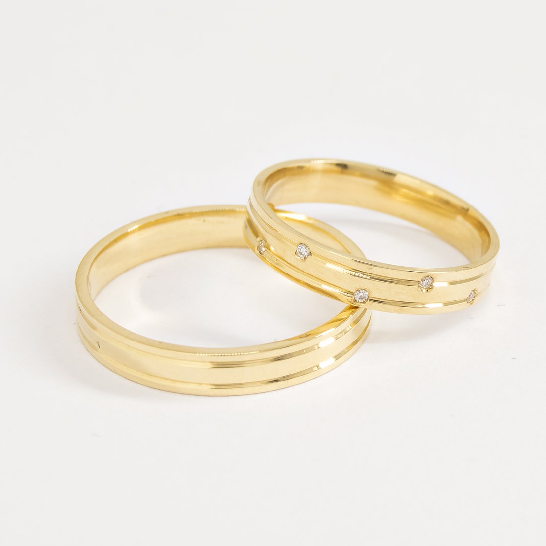 Aliança 2 Frisos Diamante 3,6mm 18k