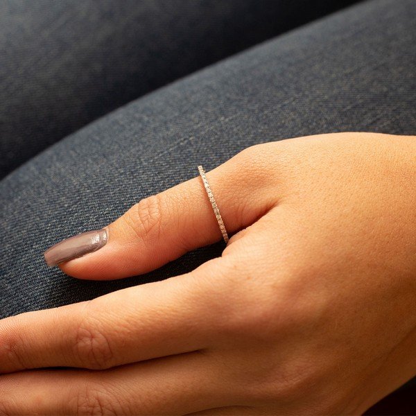 Aliança Inteira Diamantes 1pt