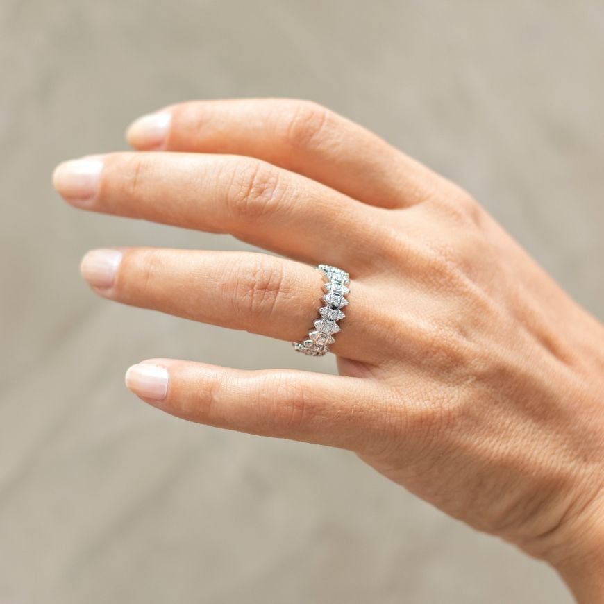 Aliança Inteira Navetes Diamantes