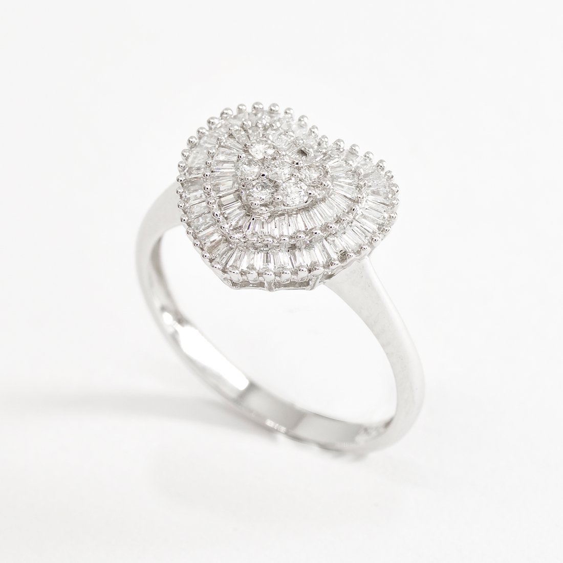 Anel Coração Baguetes Diamantes