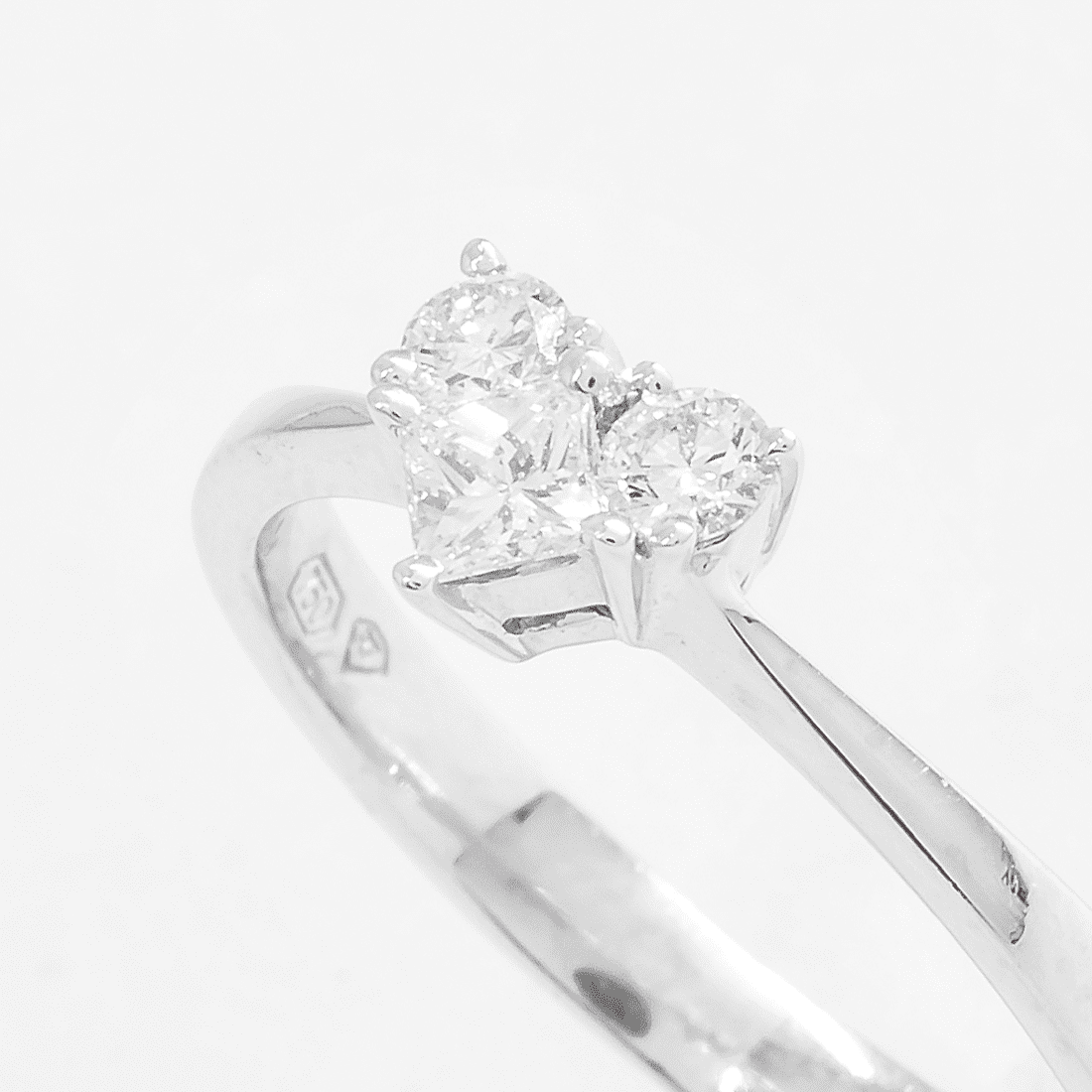 Anel Coração Diamantes