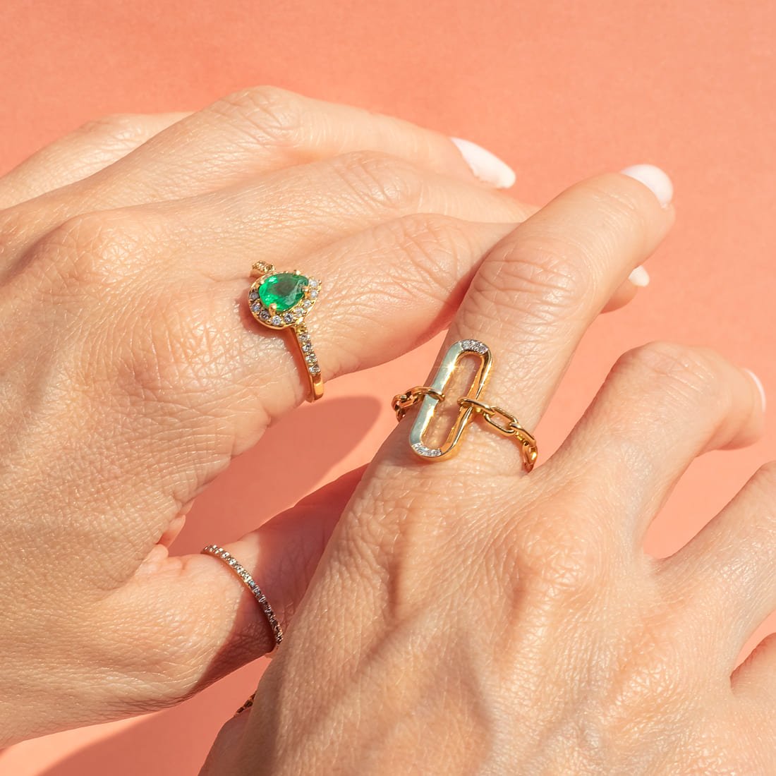 Anel Corrente Oval e Diamantes
