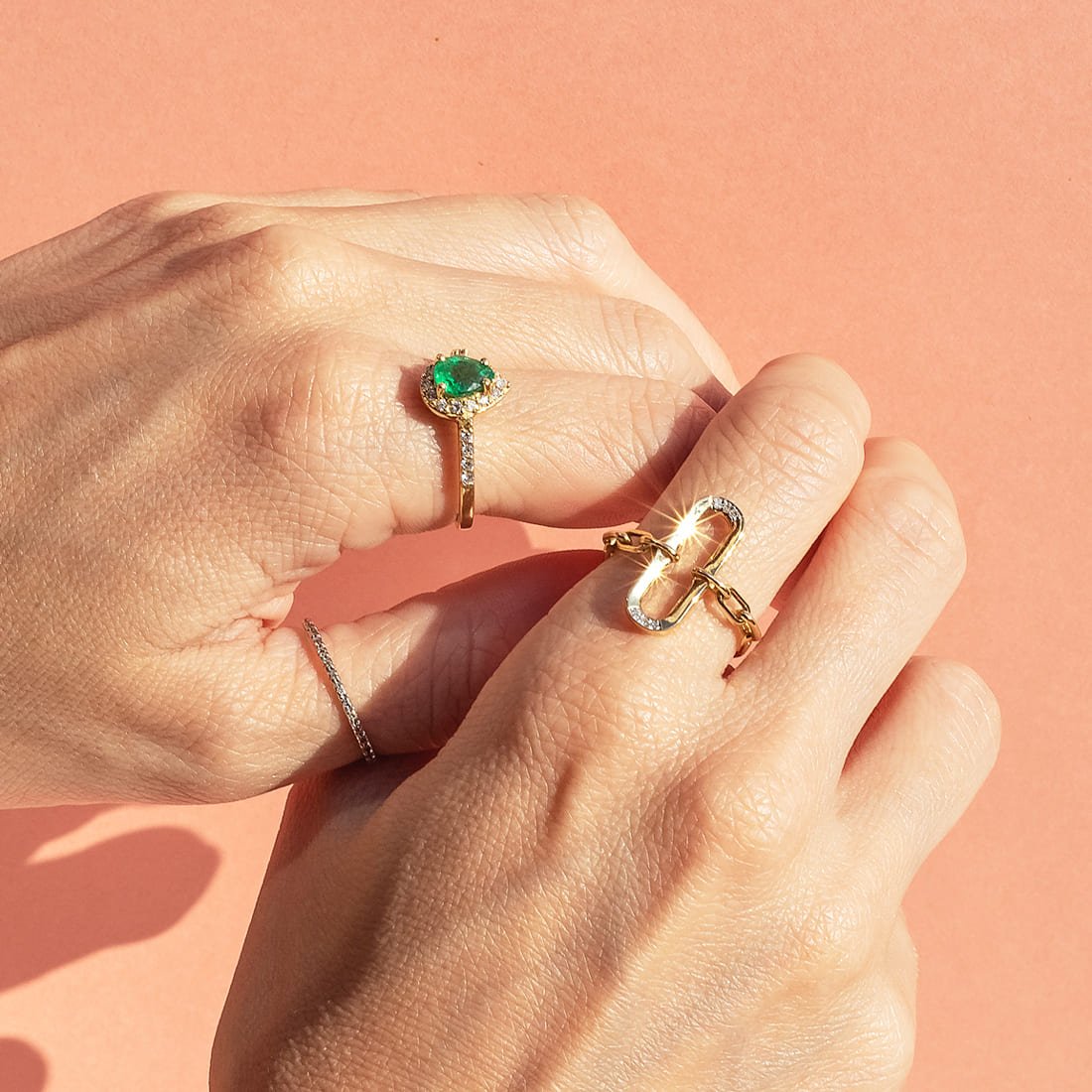 Anel Corrente Oval e Diamantes