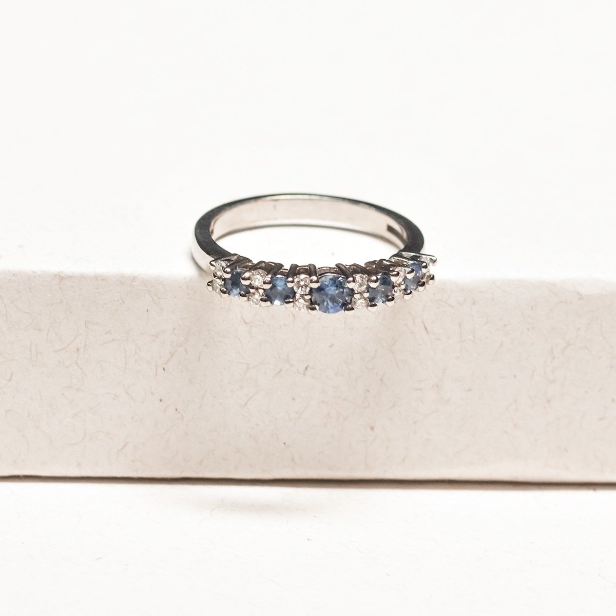 Anel Diamantes e Safira