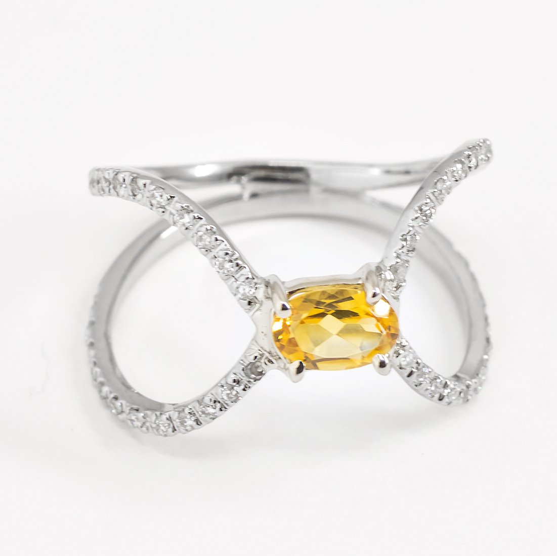 Anel Duplo Diamantes Pedra Citrino