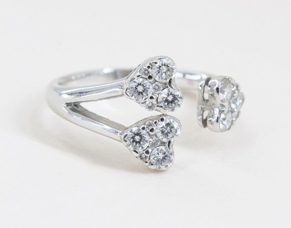 Anel Garra 3 Corações Diamantes 
