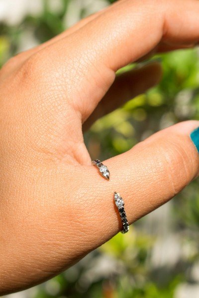 Anel Garra Diamantes Black no Aro