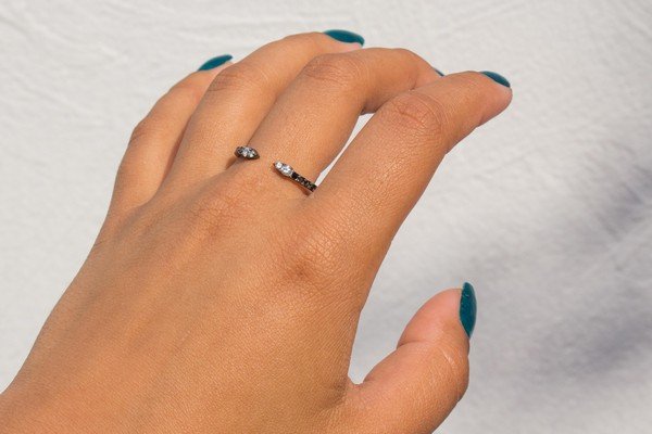 Anel Garra Diamantes Black no Aro