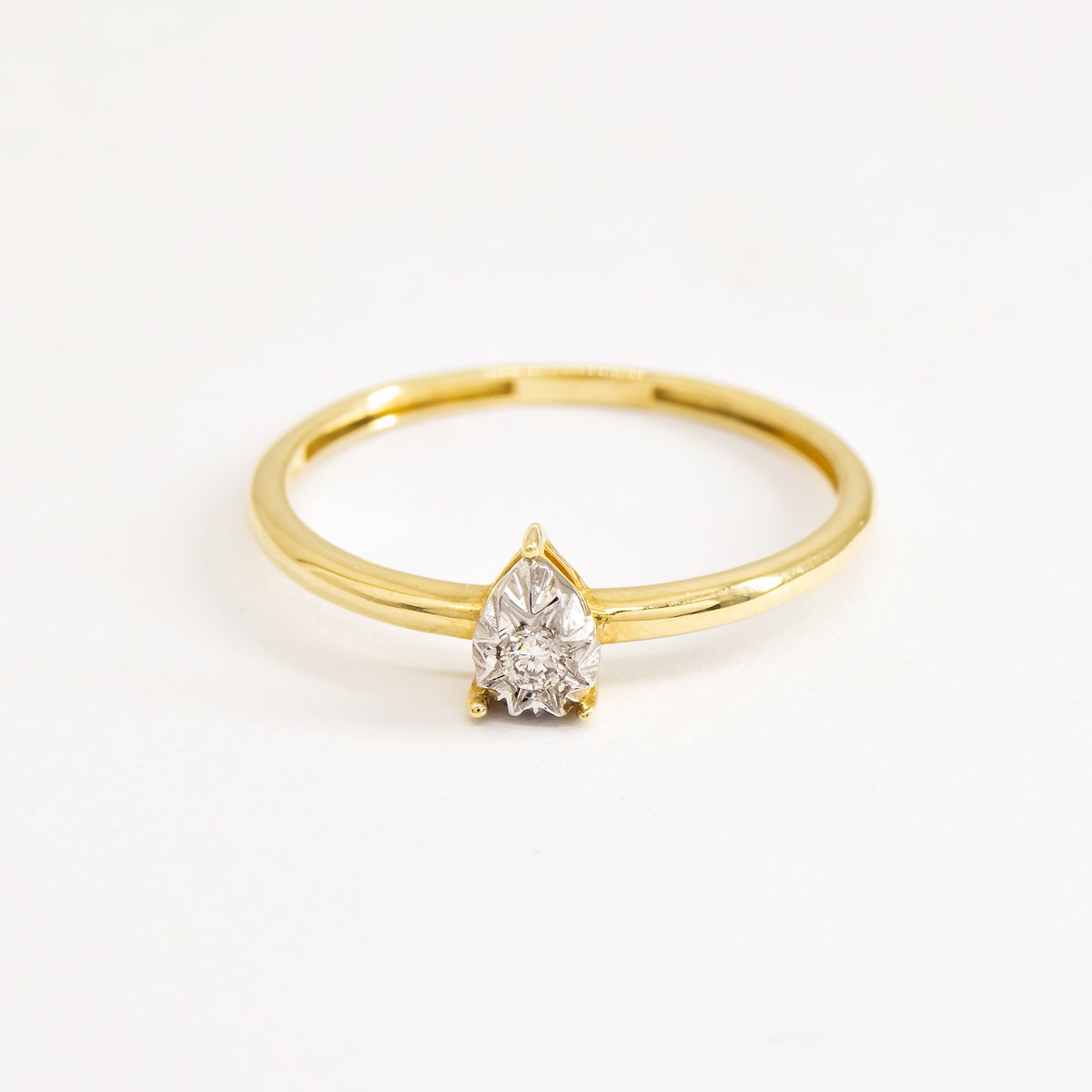 Anel Gota Ponto de Luz Diamantes Ouro 18k