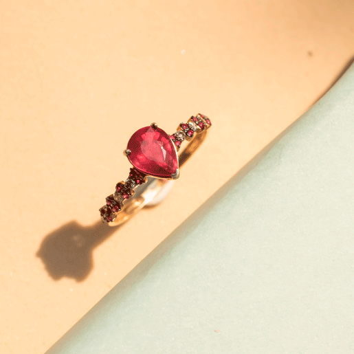 Anel Gota Rubi Diamantes e Rubis
