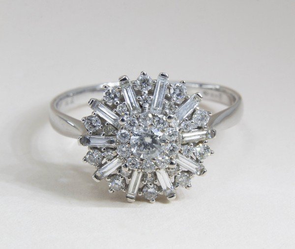 Anel Grid Diamantes Baguetes e Brilhantes
