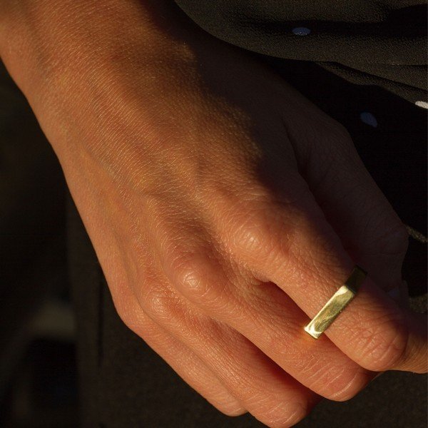 Anel Lines Ouro 18K