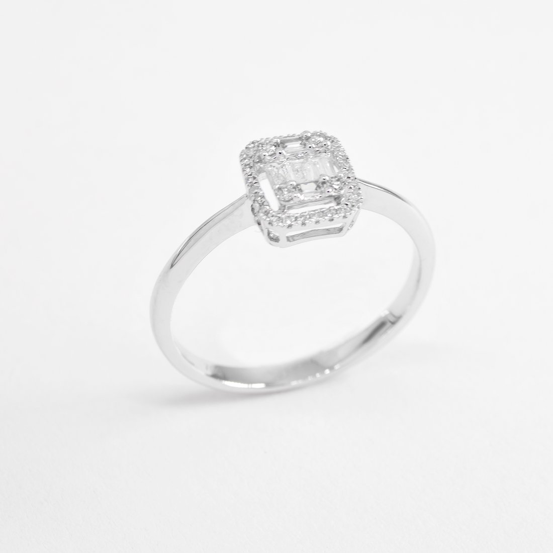 Anel Moldura Retangular Diamantes