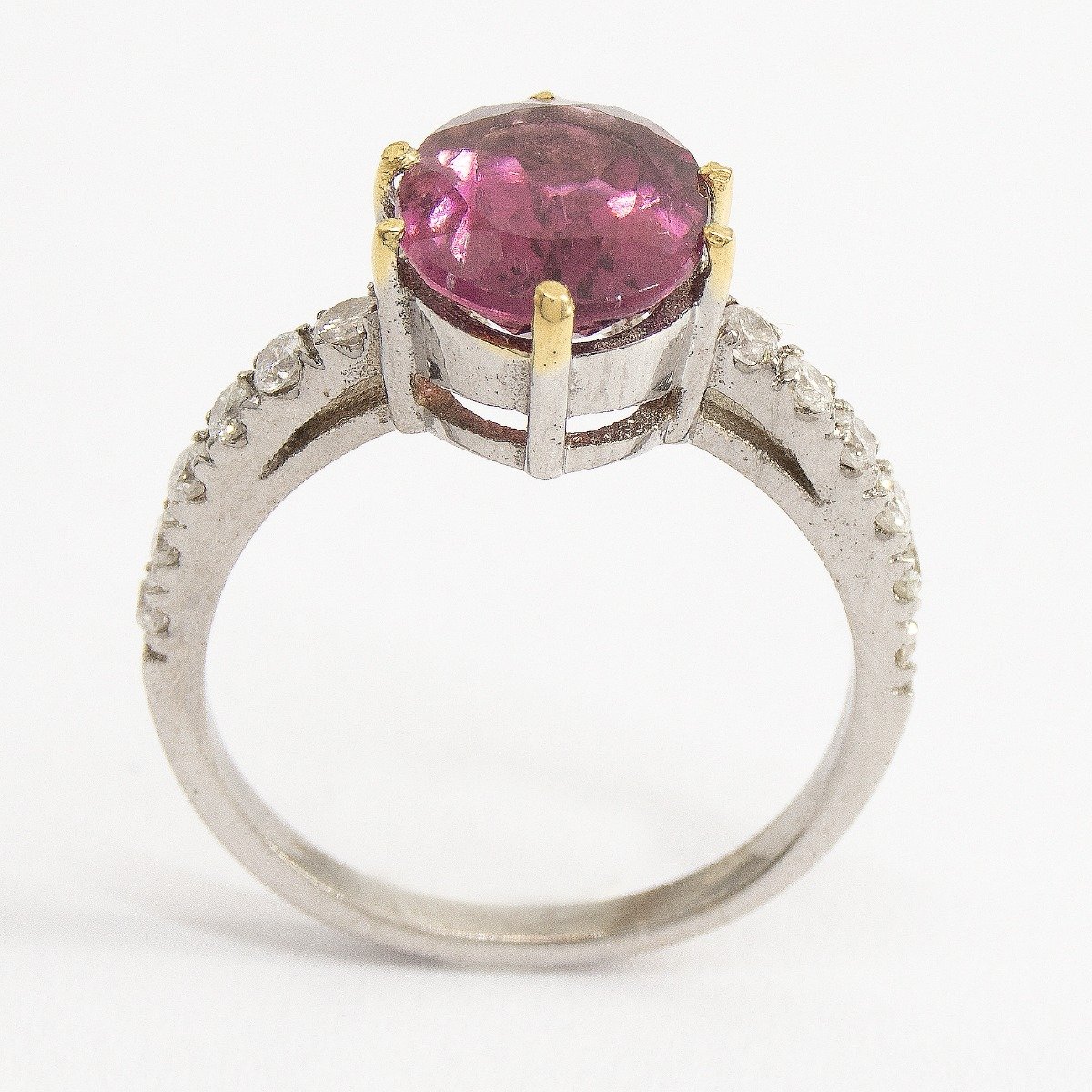 Anel Ouro 18K Turmalina Rosa com Diamantes no aro 
