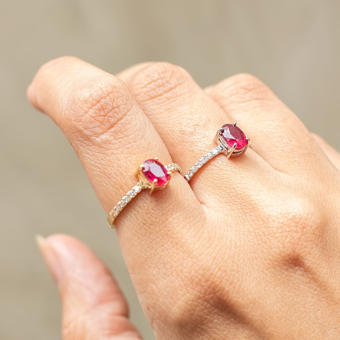 Anel Oval Big Rubi e Diamantes