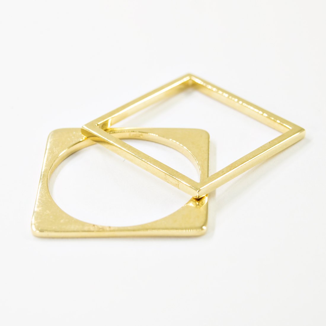 Anel Quadrado Ouro Liso 18K 