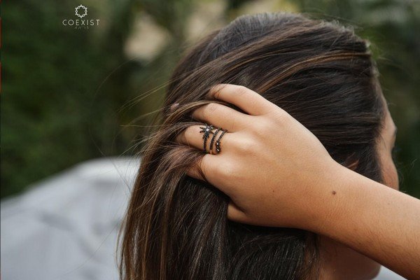Anel Safira Negras Diamantes
