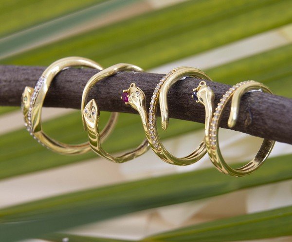 Anel Snake Esmeralda e Diamantes