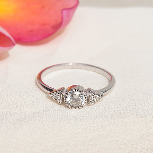 Anel Solitario e Trilhon Diamante 