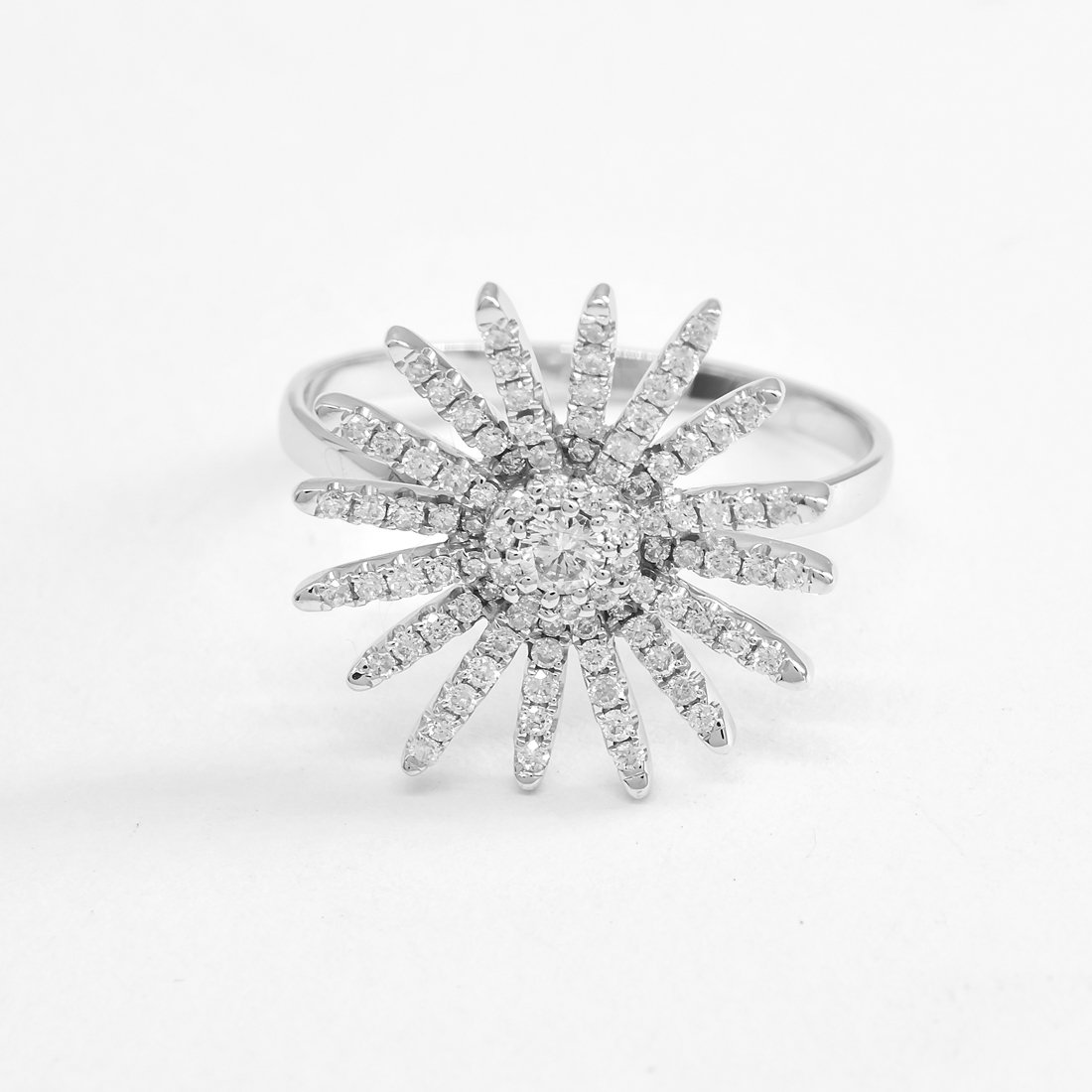 Anel Star Diamantes