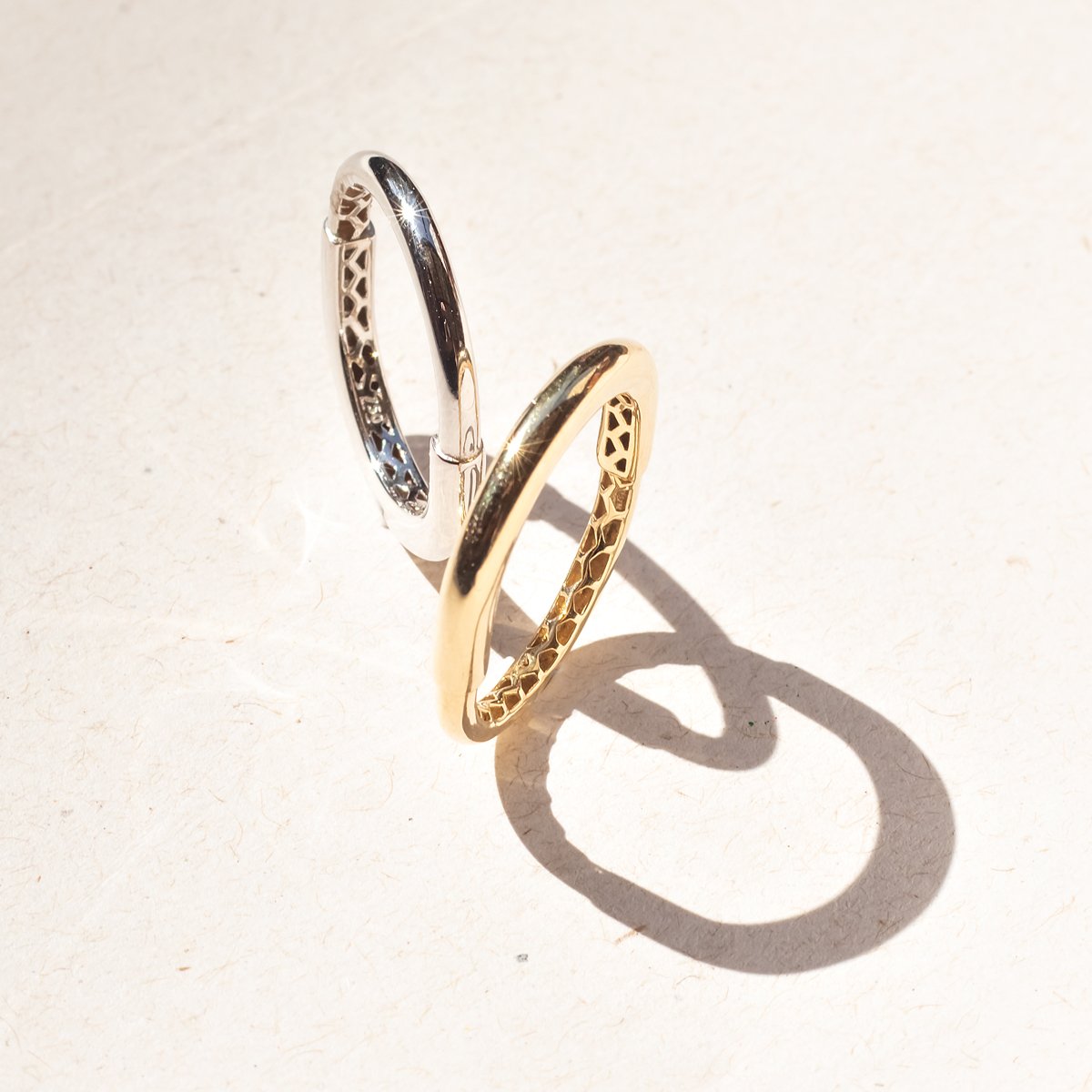 Anel Univ Ouro 18k
