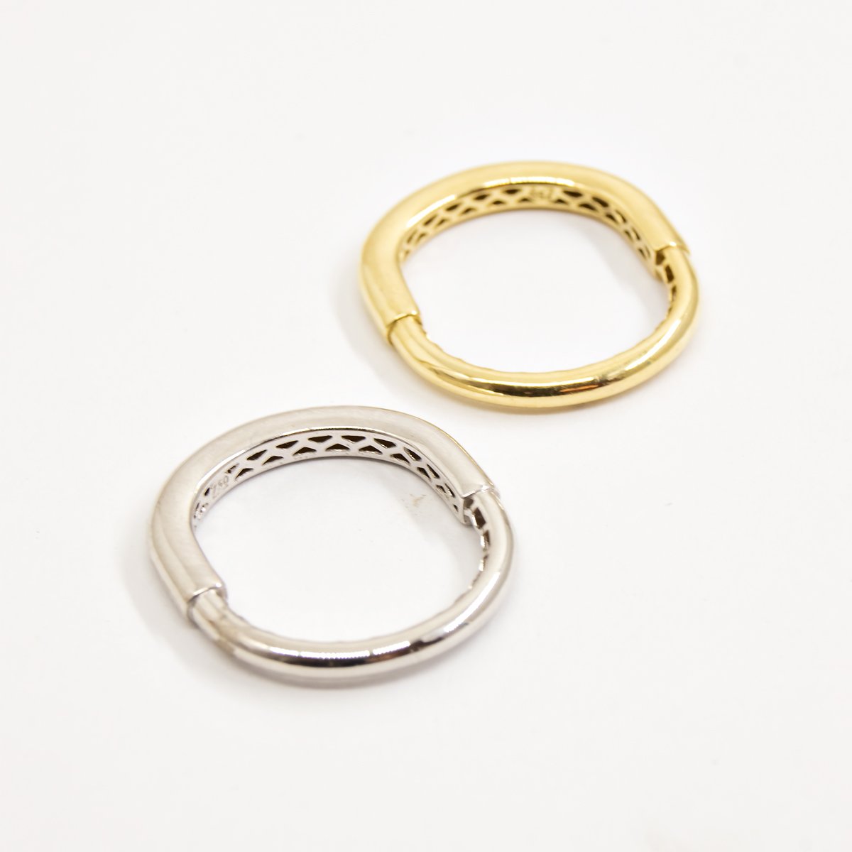 Anel Univ Ouro 18k