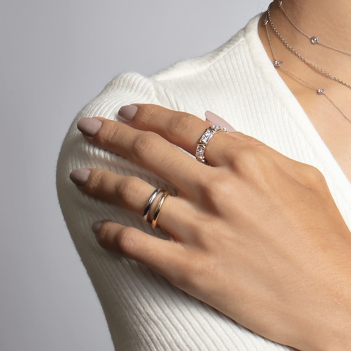 Anel Univ Ouro 18k