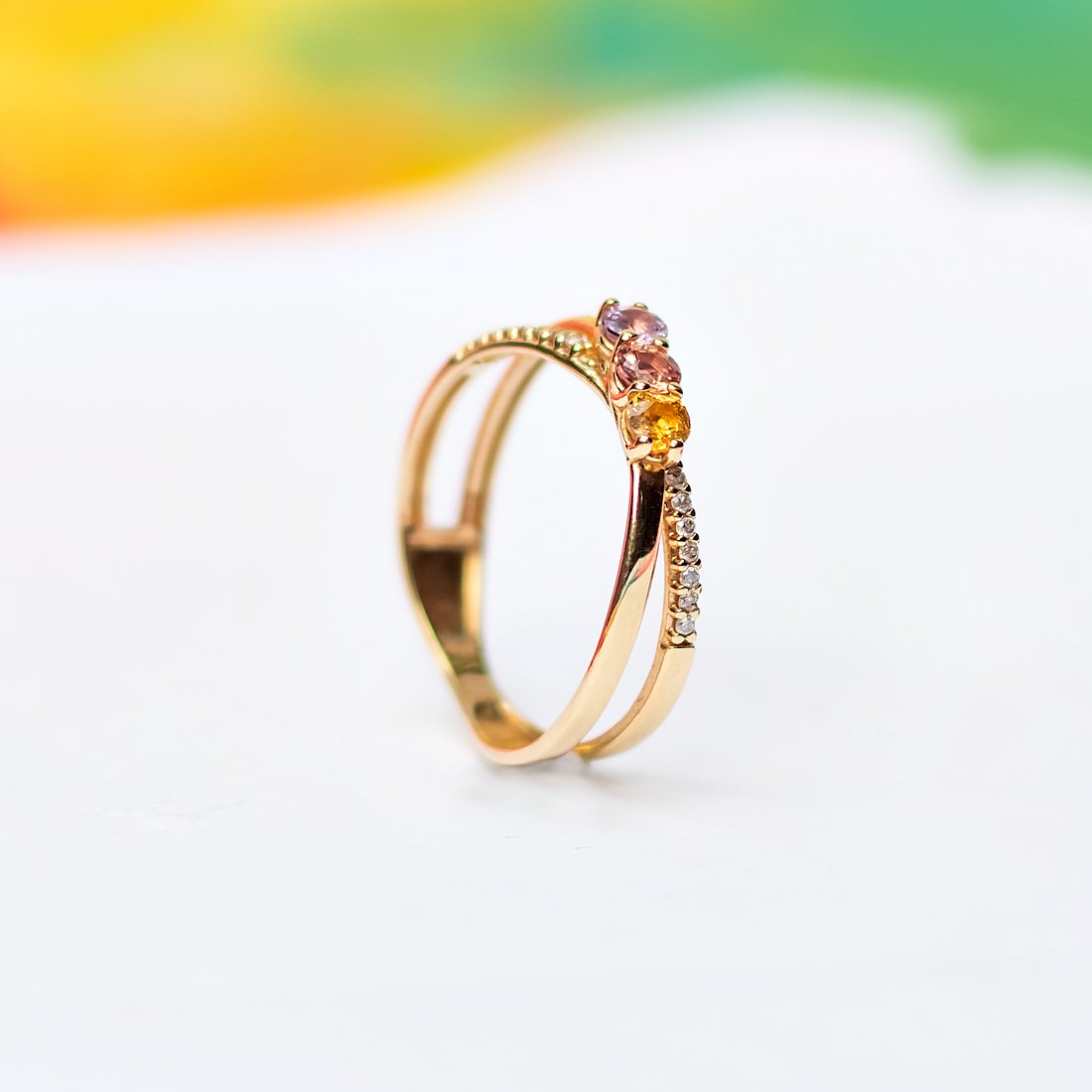 Anel x Diamantes e Safiras Coloridas