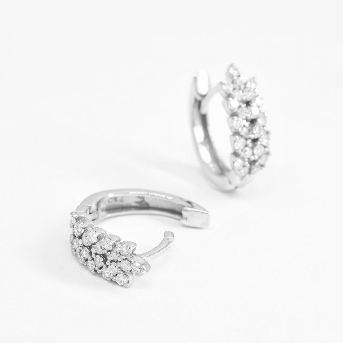 Argola Asa Navetes Diamantes 