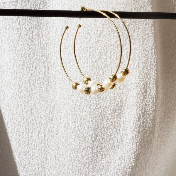 Argola Bolinhas Perolas e Ouro