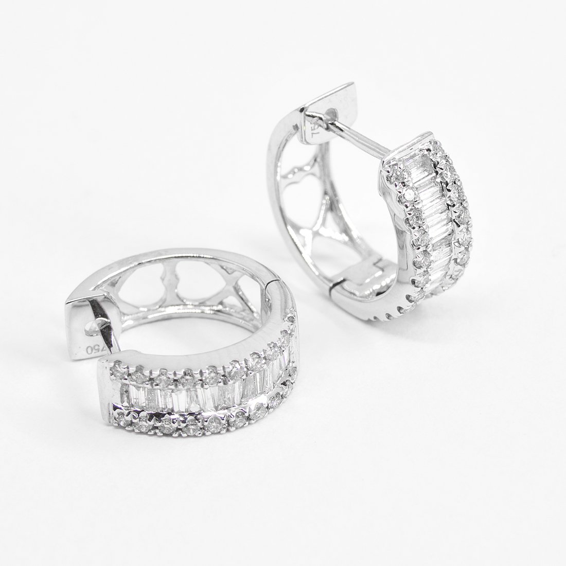 Argola Brilhantes e Baguetes Diamantes