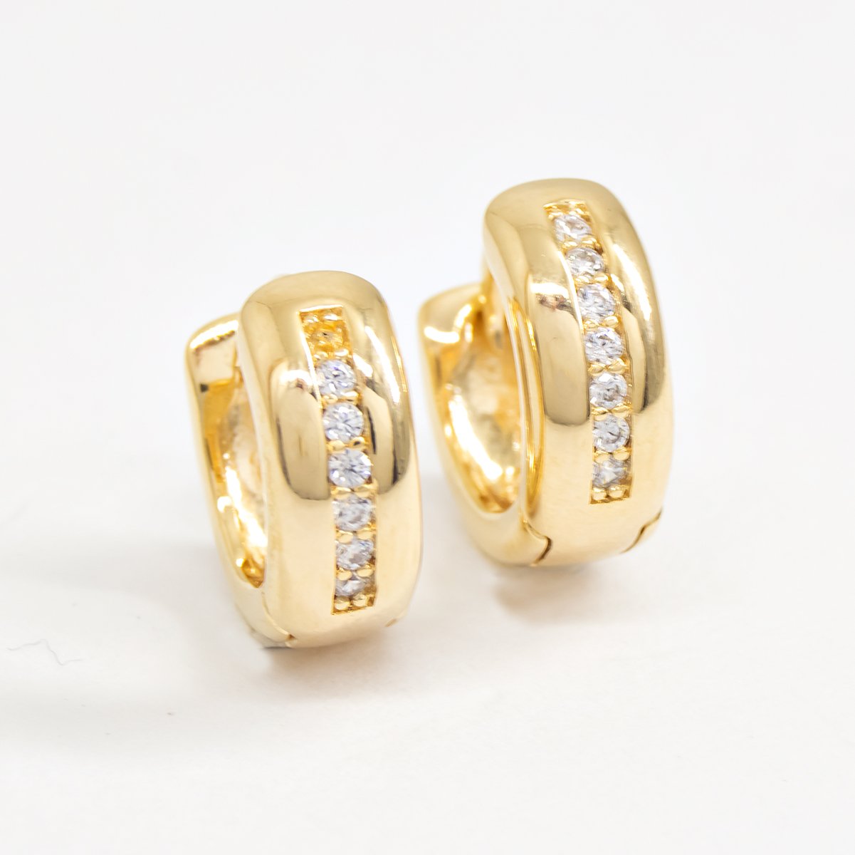 Argola Classica Fio Cravejado Tam P Prata 925