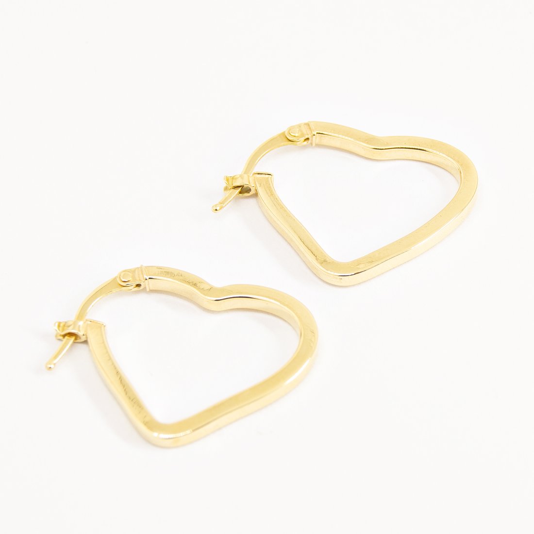 Argola Coração Ouro Liso 18k