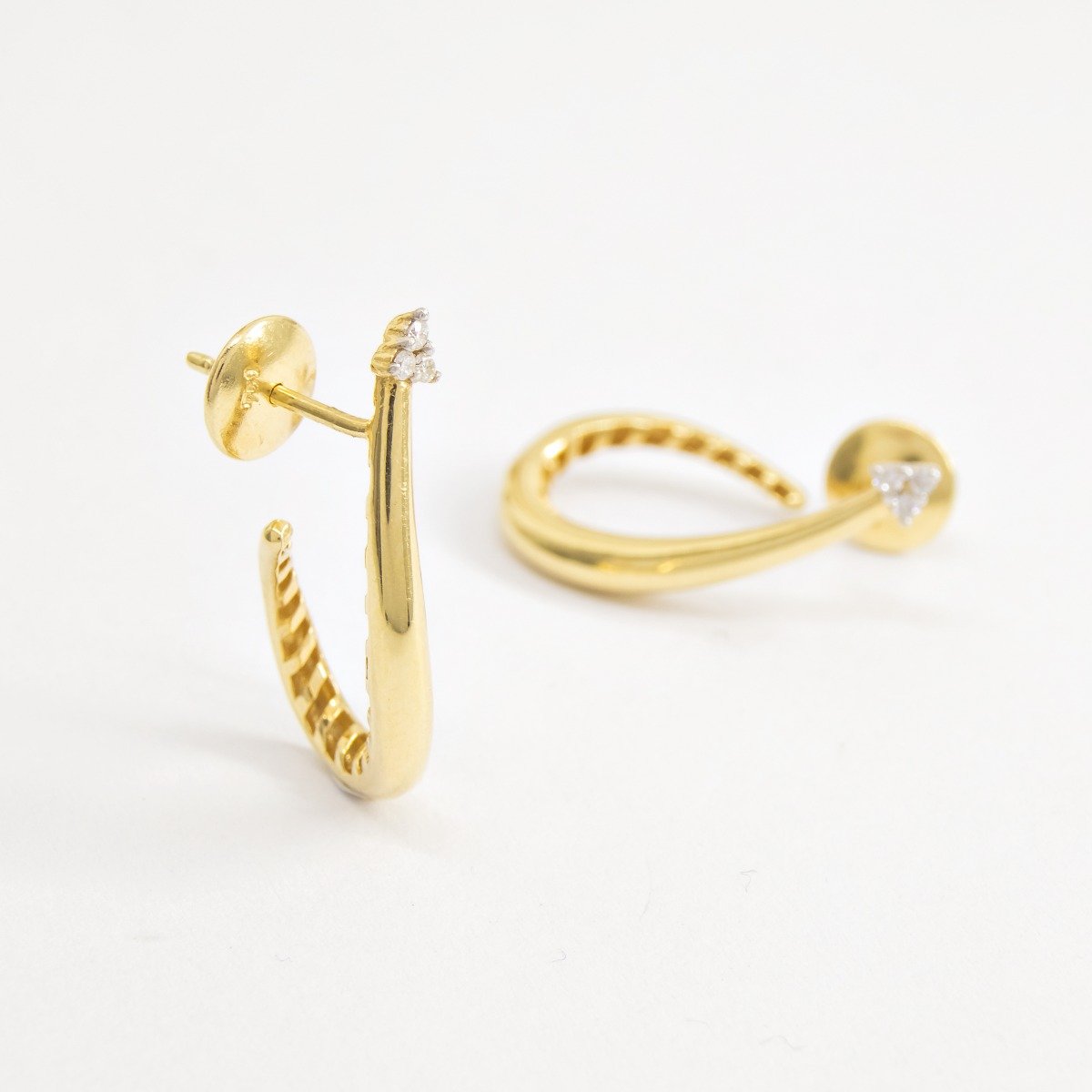 Argola Flecha Ouro 18k