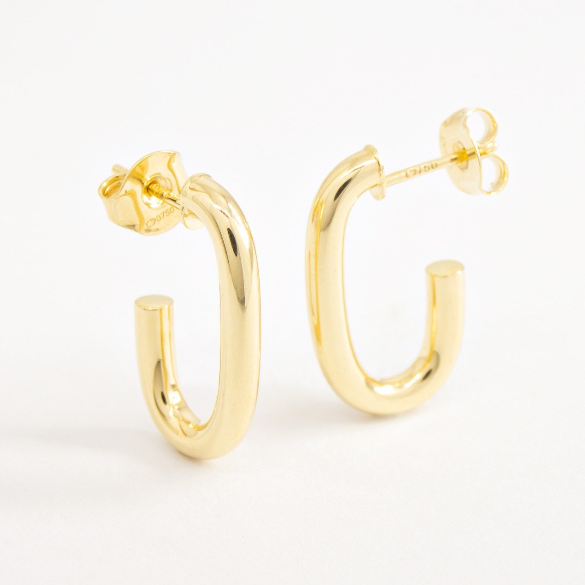Argola Retangular Brigitte Ouro 18k