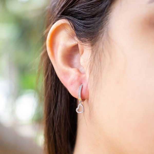 Argolinhas Corações Cravejados Diamantes