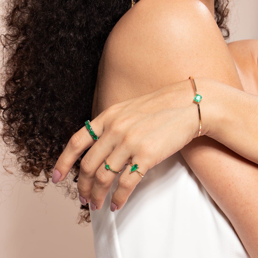 Bracelete Rígido Esmeralda Retangular 