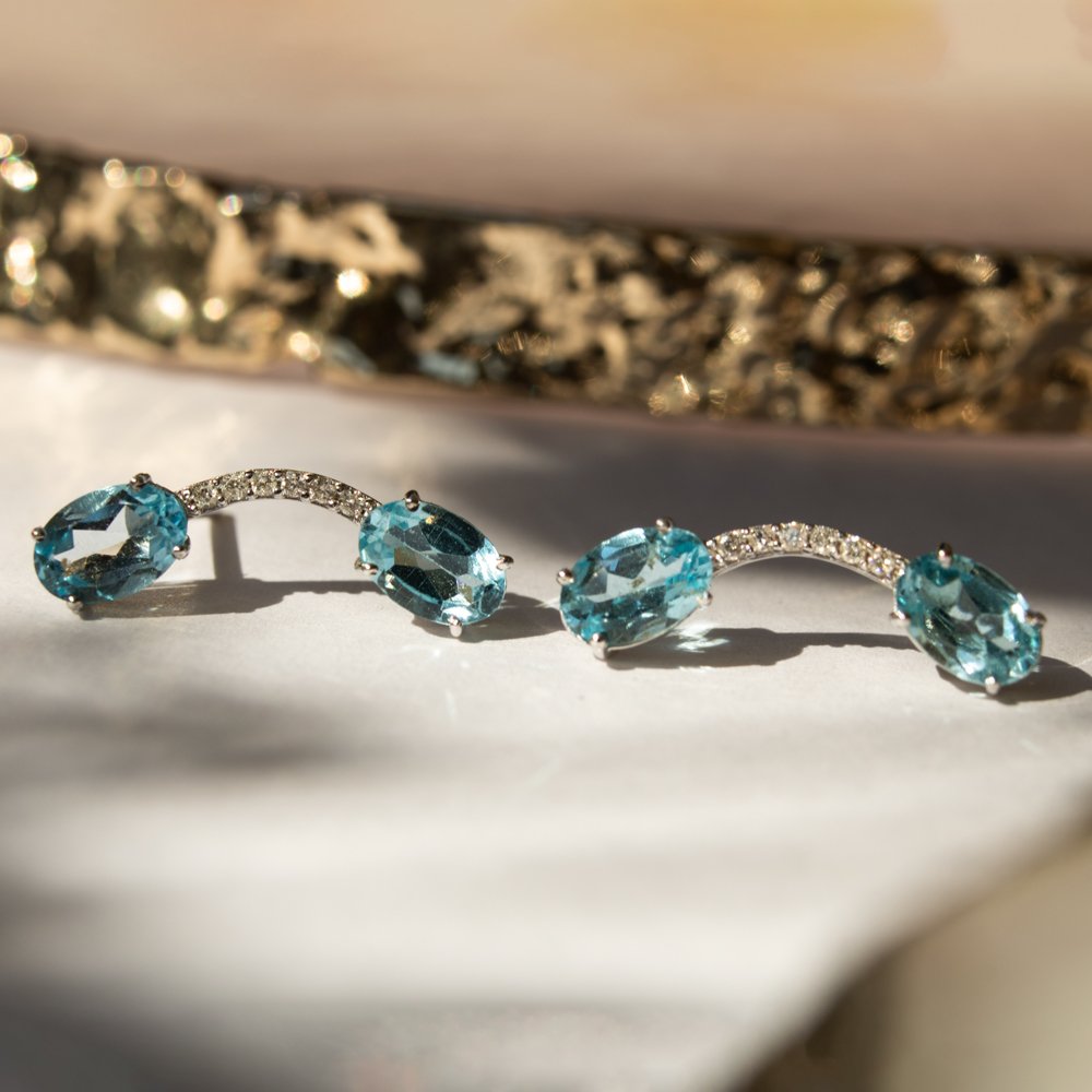 Brinco Arco diamantes e Topázio Suisse 