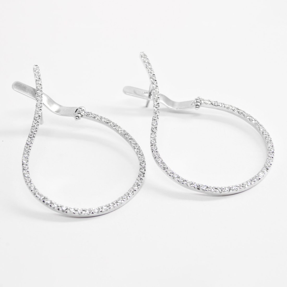 Brinco Argola Gota Zircônias