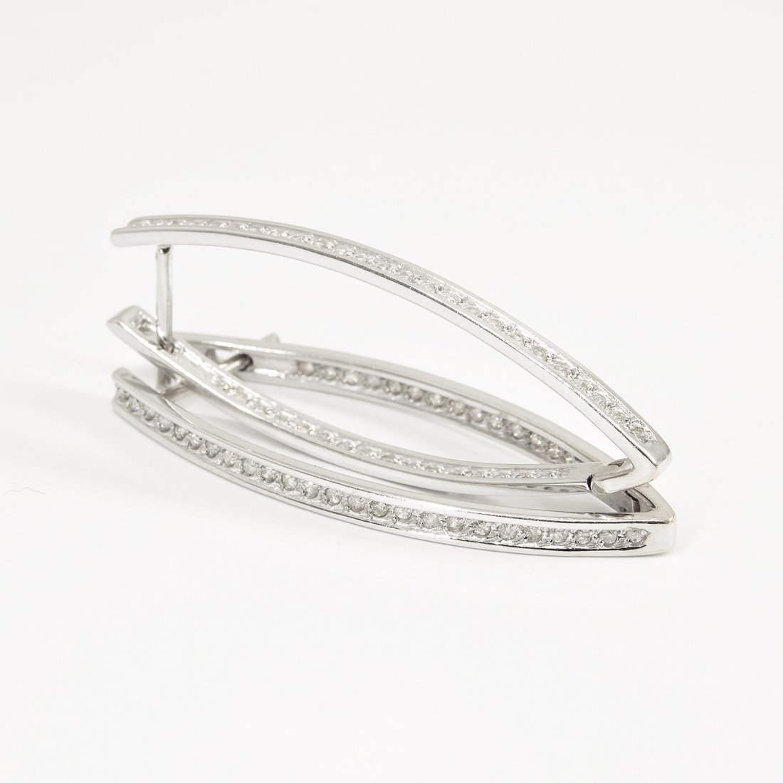 Brinco Argola Oval Pontuda Diamantes