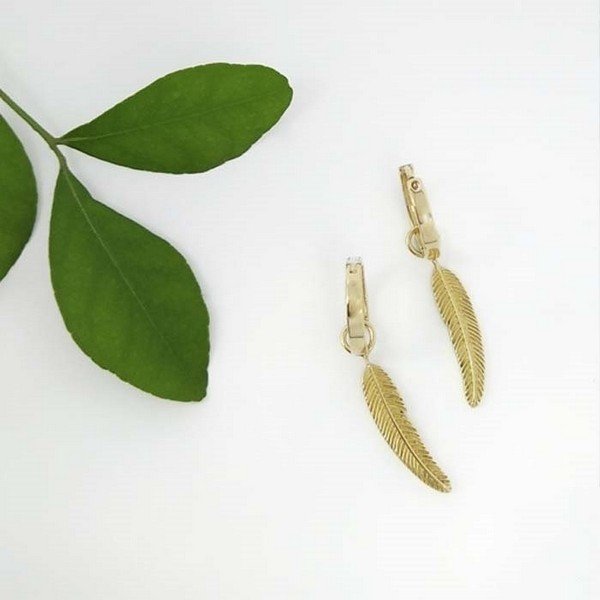Brinco Argolinha Ouro 18k Pena Mari Freire