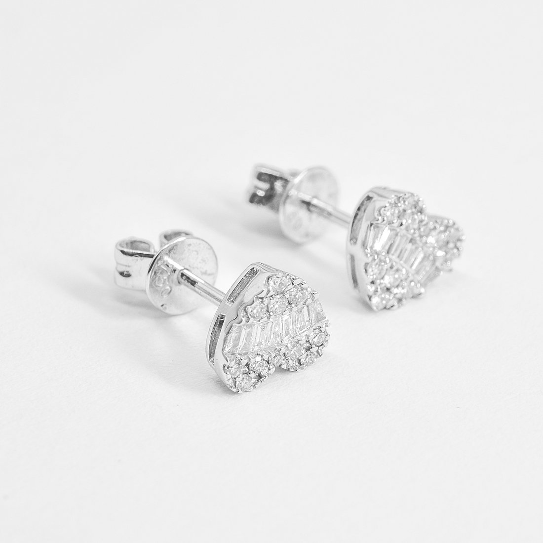 Brinco Coração Baguetes e Diamantes 