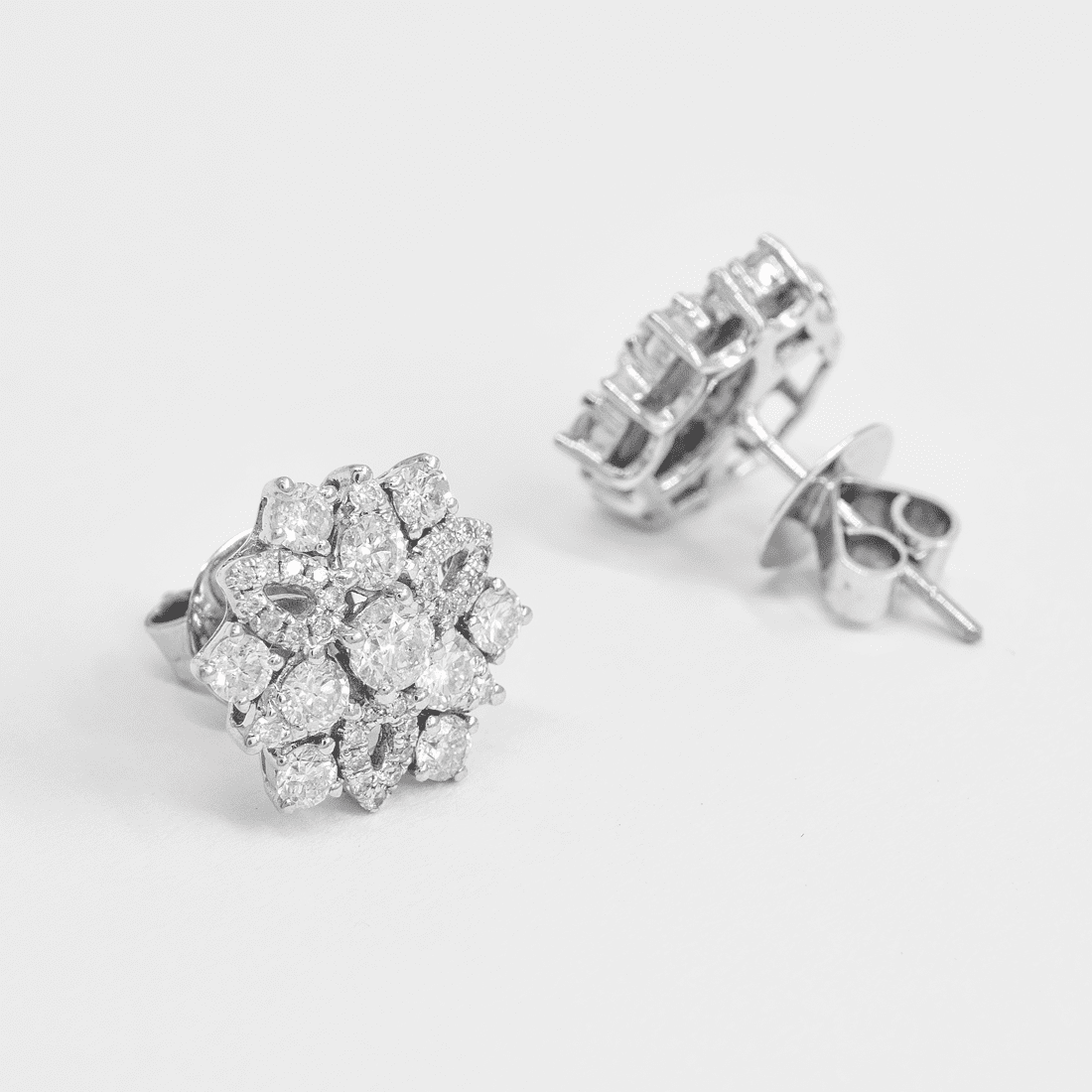 Brinco Design Flor Diamantes