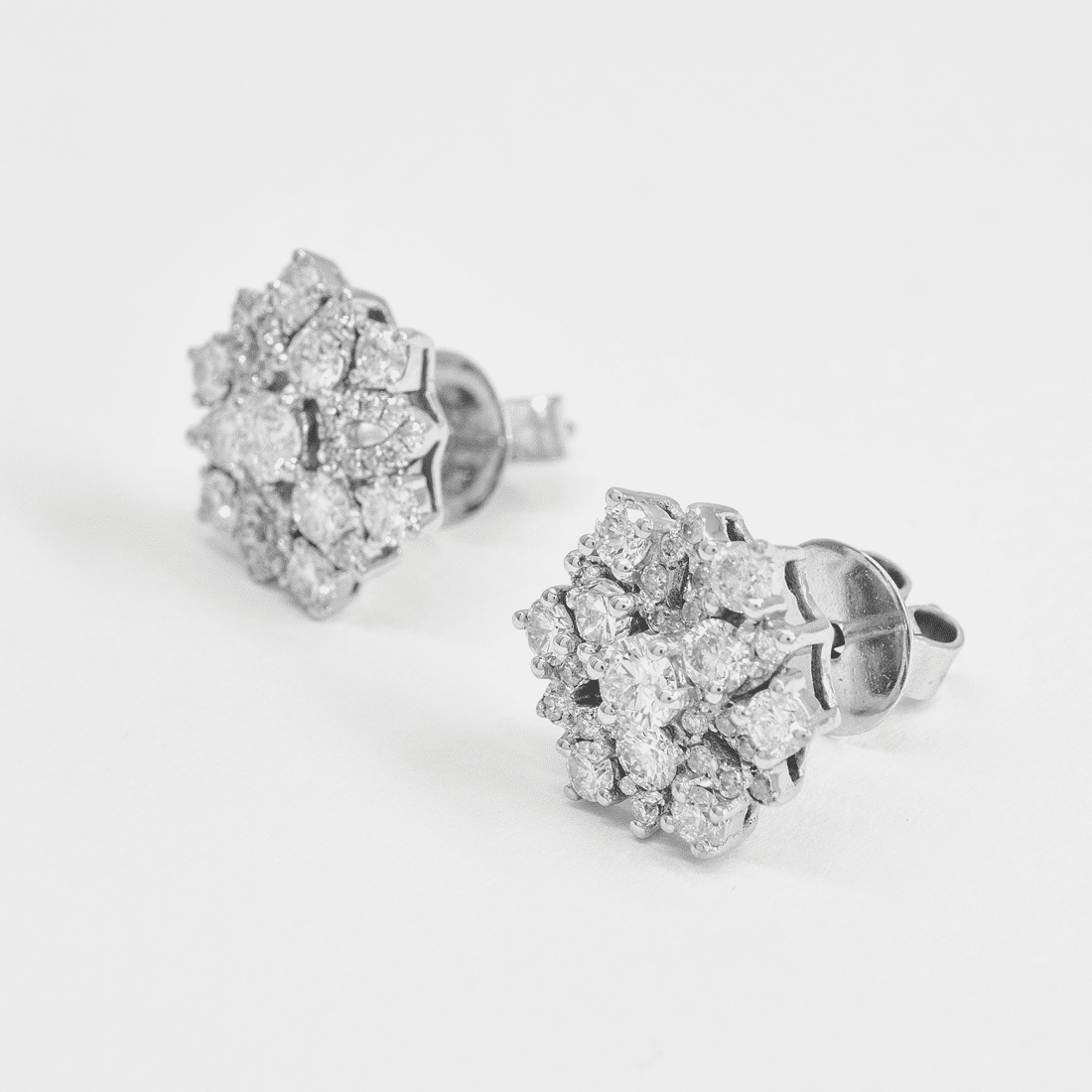 Brinco Design Flor Diamantes