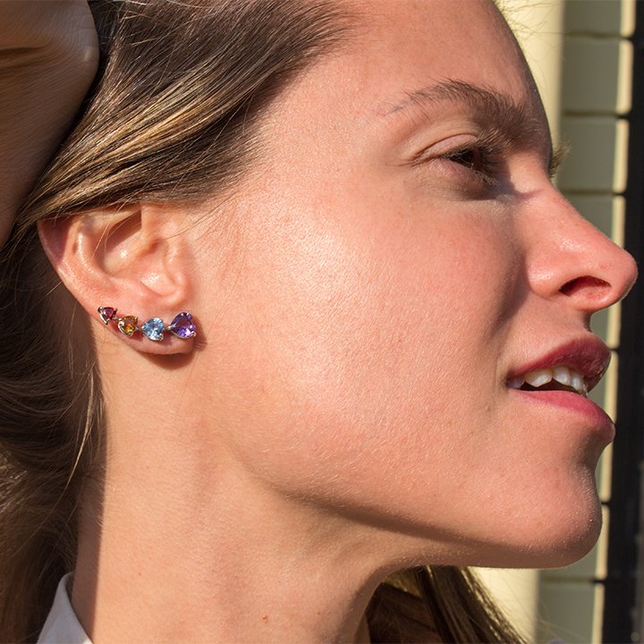 Brinco Earcuff Florescer Corações 