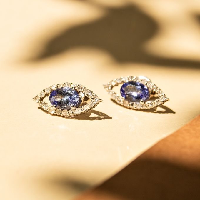Brinco Eye Tanzanitas e diamantes