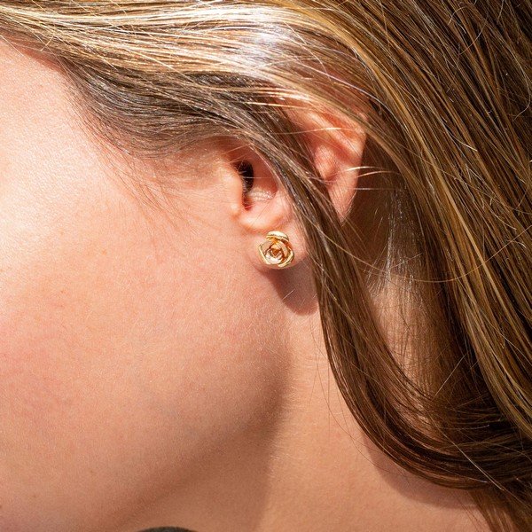 Brinco Florzinha Fleur Ouro 18K