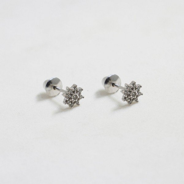 Brinco Florzinhas Diamantes Médio