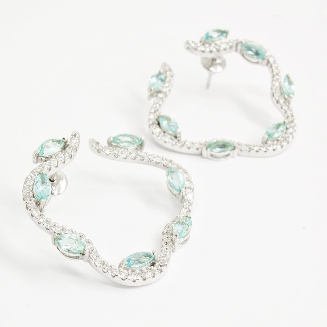 Brinco Orgânico Apatitas e Diamantes