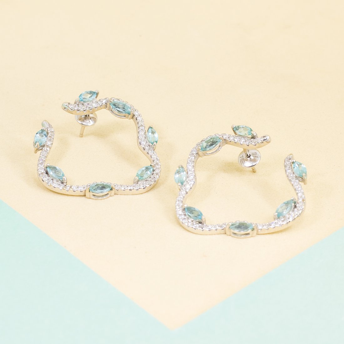 Brinco Orgânico Apatitas e Diamantes